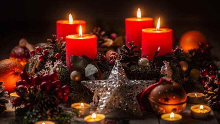 What does the Advent wreath mean?