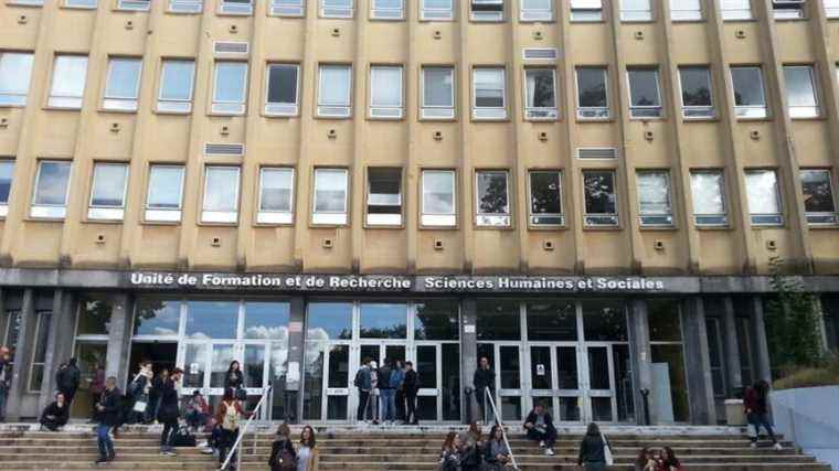 a complaint filed after racist insults held by students in Metz