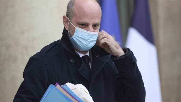 a general practitioner denounces the strategy of Jean-Michel Blanquer, an “open” school where the virus circulates “widely”