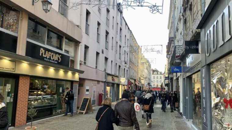 fewer customers for Christmas shopping in Cherbourg