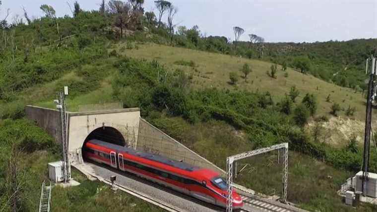 first Paris-Lyon for the railway company Trenitalia