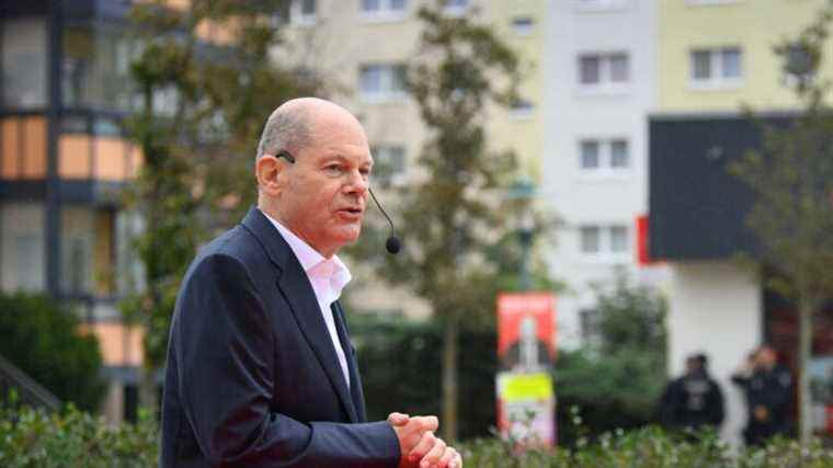 Olaf Scholz succeeds Angela Merkel and becomes Chancellor