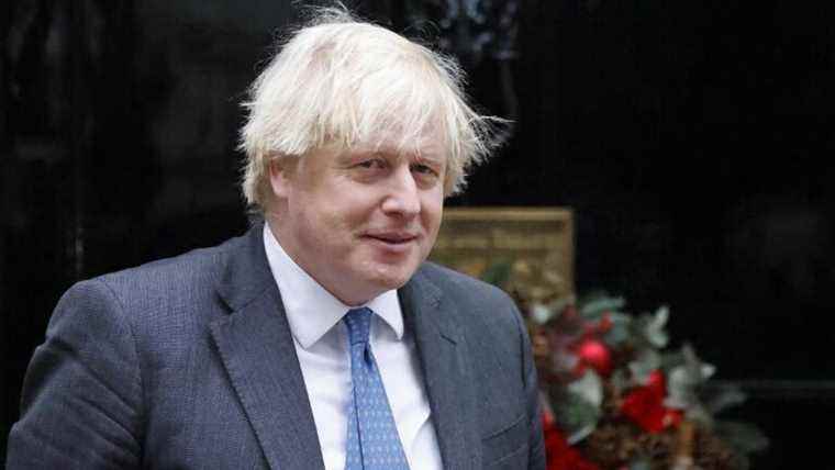 for Christmas, Boris Johnson calls on the British to get vaccinated as a “wonderful” gift