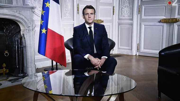 for the political class, there will be two Emmanuel Macron tonight on radio and television