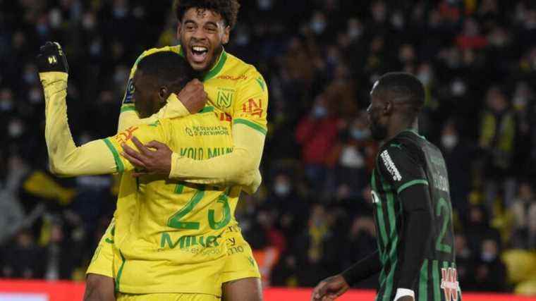 led by two goals at half-time, Nantes overthrows Lens and wins at La Beaujoire