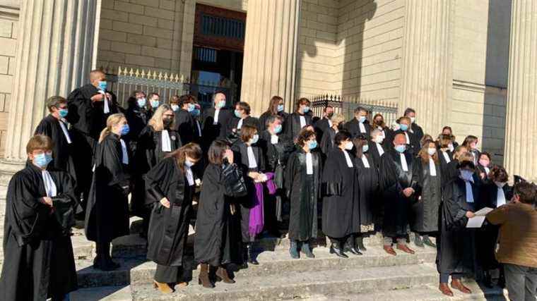 more than 100 magistrates, clerks, court officials mobilized in Dordogne