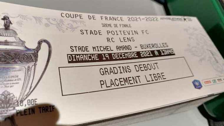 raid on the first places for the match between Stade Poitevin and RC Lens