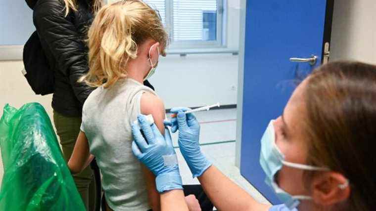 the ethics committee approves the opening of vaccination to all children from 5 to 11 years old