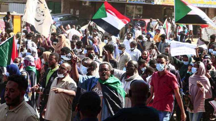 three years after the fall of Omar al-Bashir, supporters of the revolution are back in the streets