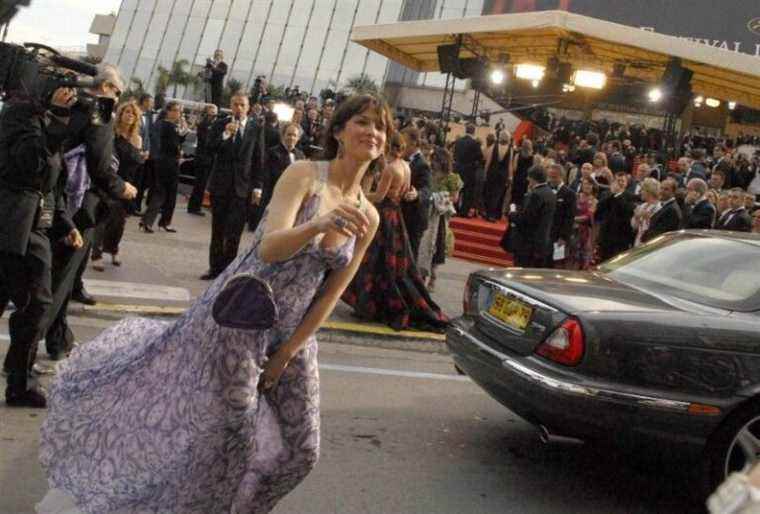 1, 2 and 3 panty accidents for Sophie Marceau in the middle of the red carpet!