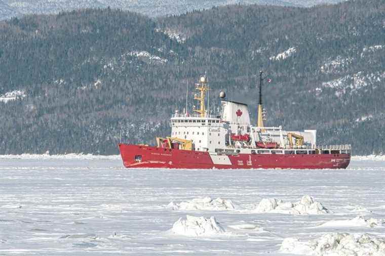 A naval collision occurred on the St. Lawrence River