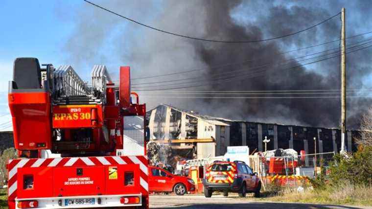 A peak in fine particle pollution in Saint-Chamas due to the fire at the recycling center