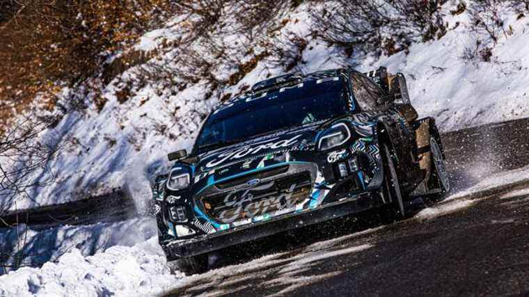 Adrien Fourmaux on the starting line in Monte-Carlo