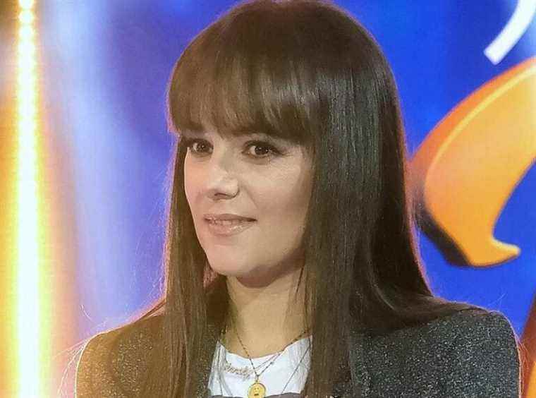 Annily, the daughter of Alizee and Jeremy Châtelain, sick and forced to isolate herself…