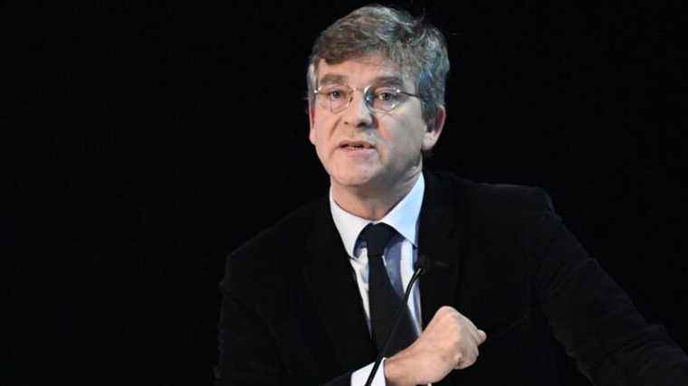 Arnaud Montebourg will announce the withdrawal of his candidacy, without joining another candidate