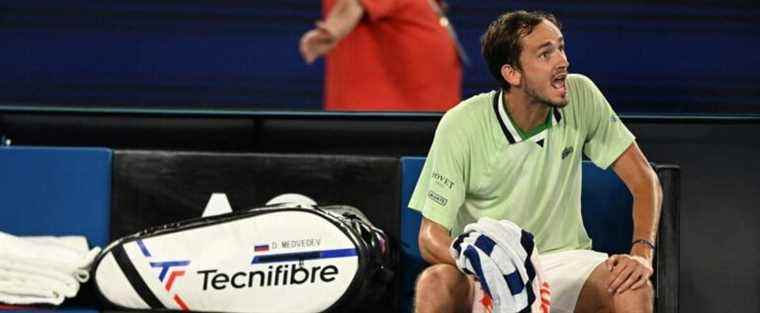 Australian Open: Medvedev fined $12,000