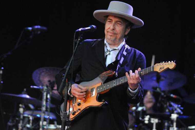 Bob Dylan sells his music catalog to Sony