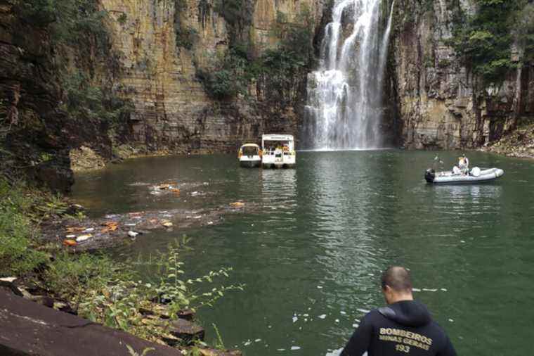 Brazil |  Rockfall in lake kills at least 10