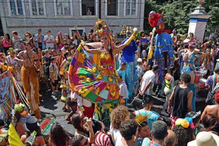 COVID-19 |  Rio de Janeiro carnival canceled again