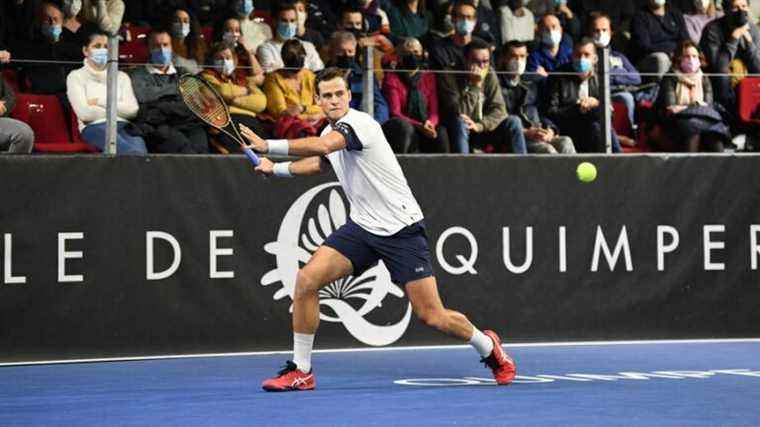 Canadian Vasek Pospisil wins against Frenchman Grégoire Barrère