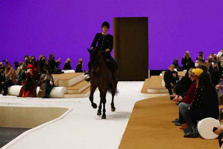 Chanel fashion show |  Charlotte Casiraghi on horseback