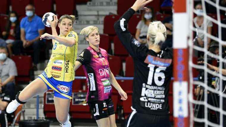 Chloé Valentini one more year at Metz Handball