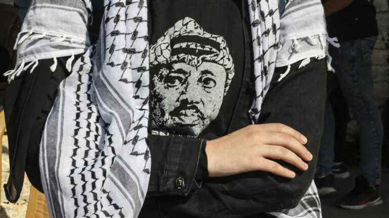 Controversy in Palestine over an exhibition of Yasser Arafat cartoons