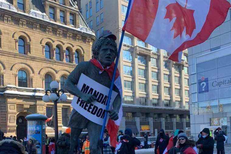 Convoy against compulsory vaccination |  An “appropriation” of the statue of Terry Fox denounced