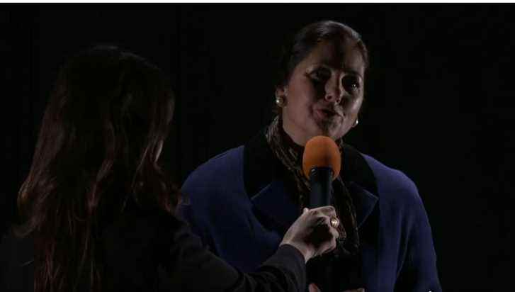 Cristiana Reali plays “Simone Veil