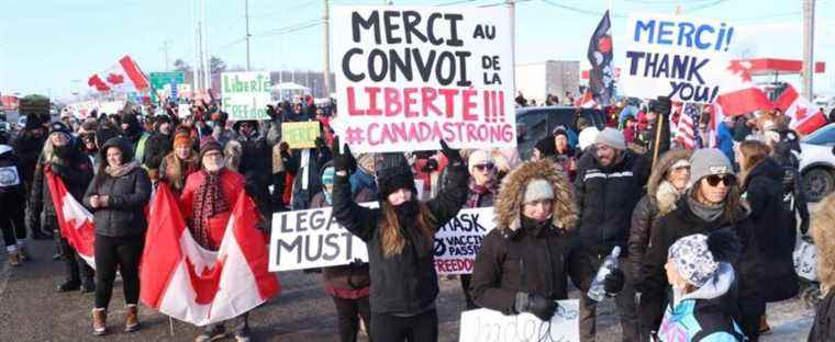 [EN IMAGES] Convoy of truckers to Ottawa: many demonstrators in Lévis