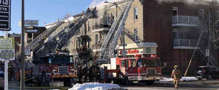 [EN IMAGES] Seven families on the street after a fire in Montreal