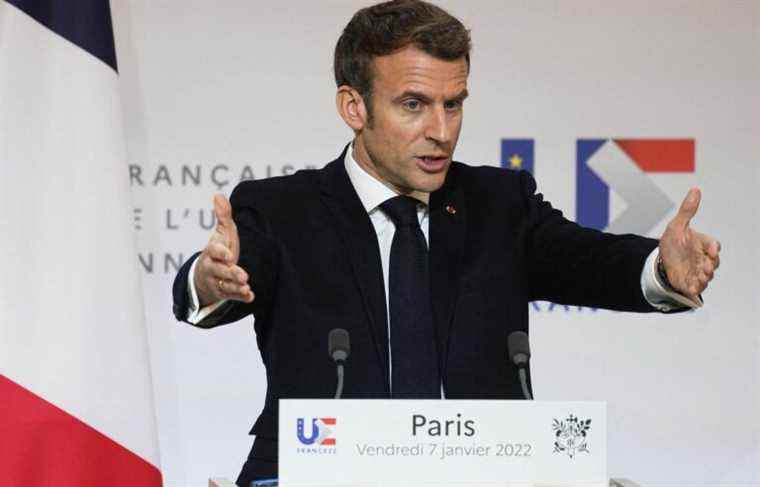 Emmanuel Macron “fully” assumes his controversial remarks on the unvaccinated