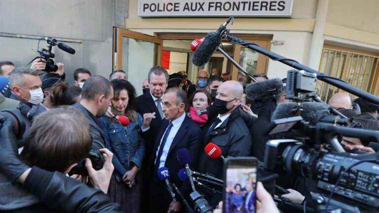 Eric Zemmour welcomed by a demonstration of opponents during a trip to Menton