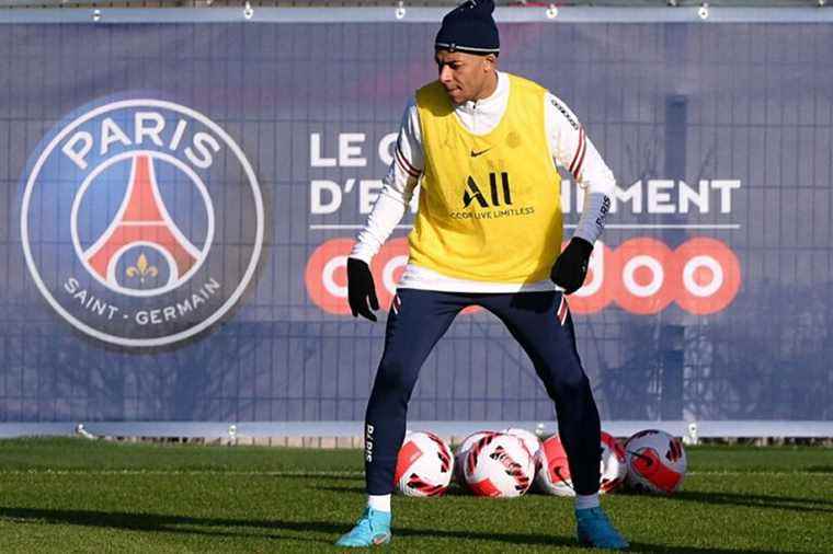 French Cup |  Kylian Mbappé replacing for Paris SG