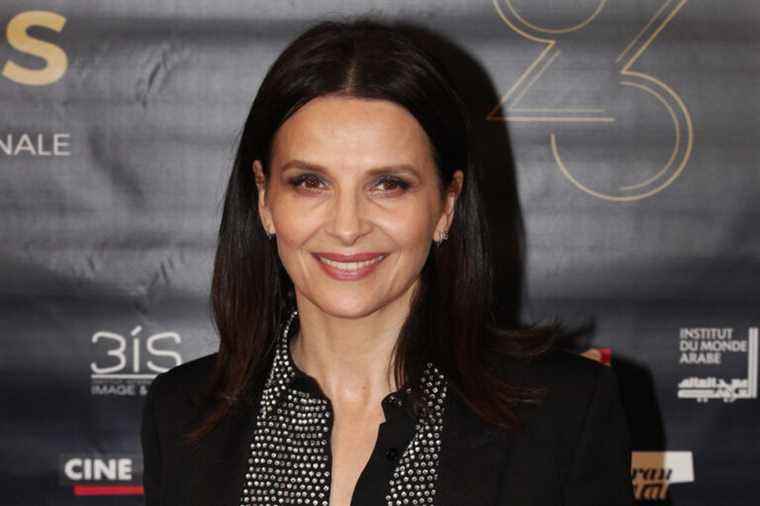 French Presidential |  Juliette Binoche and a hundred artists call to vote