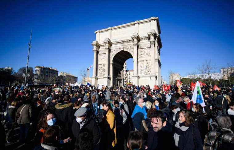 French teachers go on strike in France