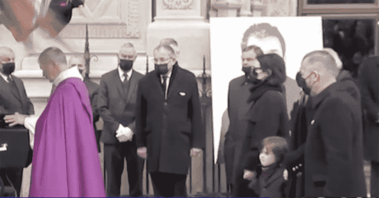 Funeral of Gaspard Ulliel: His son Orso, 6, worthy in front of the coffin