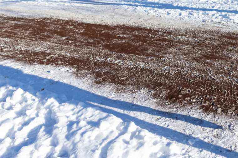 Ground grains as anti-slip |  Iced coffee in Rosemont