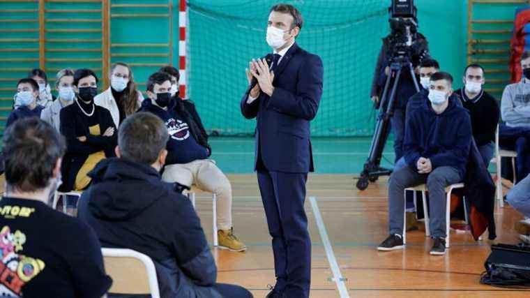 “I never said that I wanted to increase them”, assures Emmanuel Macron