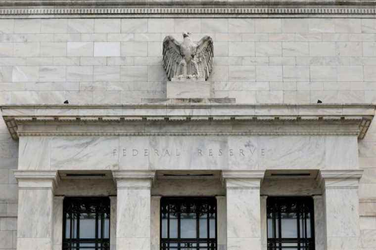 If Omicron worsens inflation |  Fed is considering hike rates sooner than expected