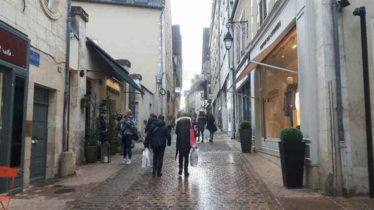 In Bourges, an educational city labeled in the northern districts