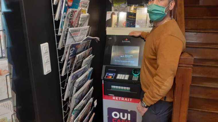 In Donchery, the cash dispenser is at the tobacco press