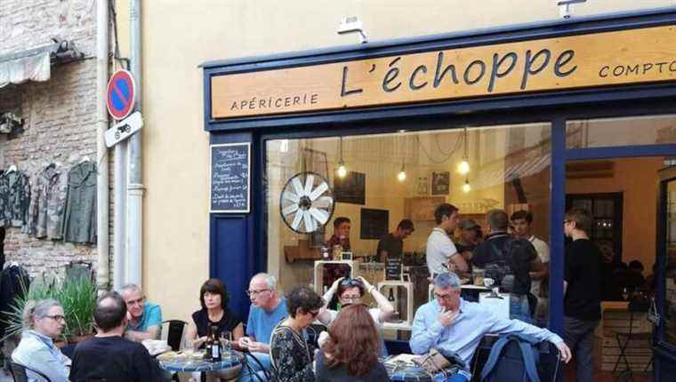 L’Echoppe local counter in Perpignan