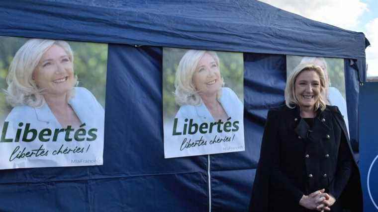 “Marine Le Pen” buses to storm the markets