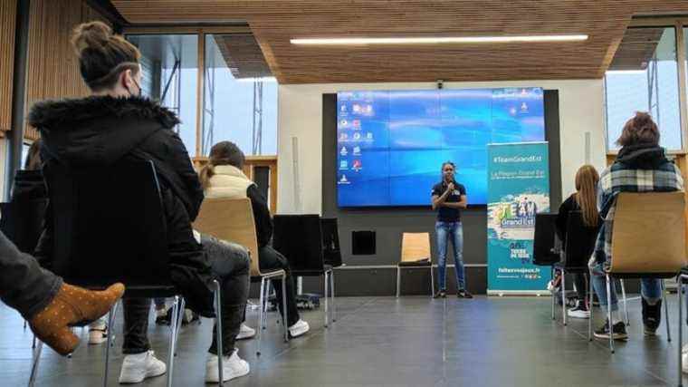 Méline Nocandy guides Metz Handball… and apprentices in training in Metz