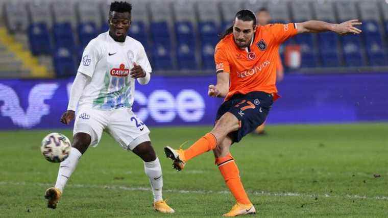 Mercato: striker Enzo Crivelli on his way to Saint-Étienne