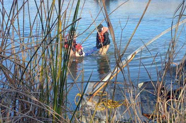 Mexico–United States border |  A young migrant drowns while crossing the Rio Grande