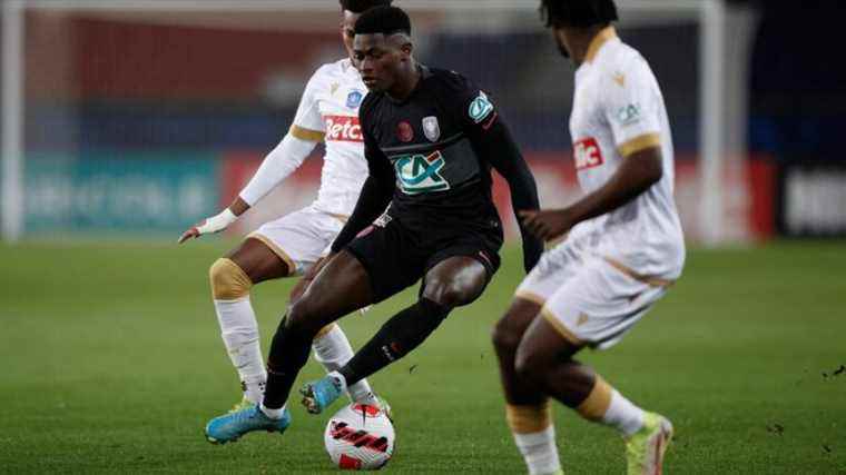 PSG eliminated by Nice on penalties