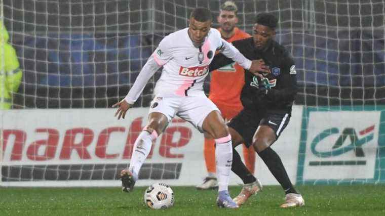 PSG qualified for the round of 16 thanks to their 4-0 victory against Vannes.