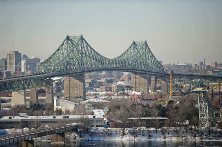 Partial reopening of the Jacques-Cartier Bridge